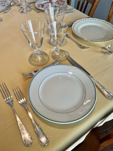 PRIVATE LUNCH