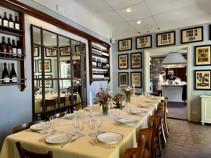 PRIVATE LUNCH