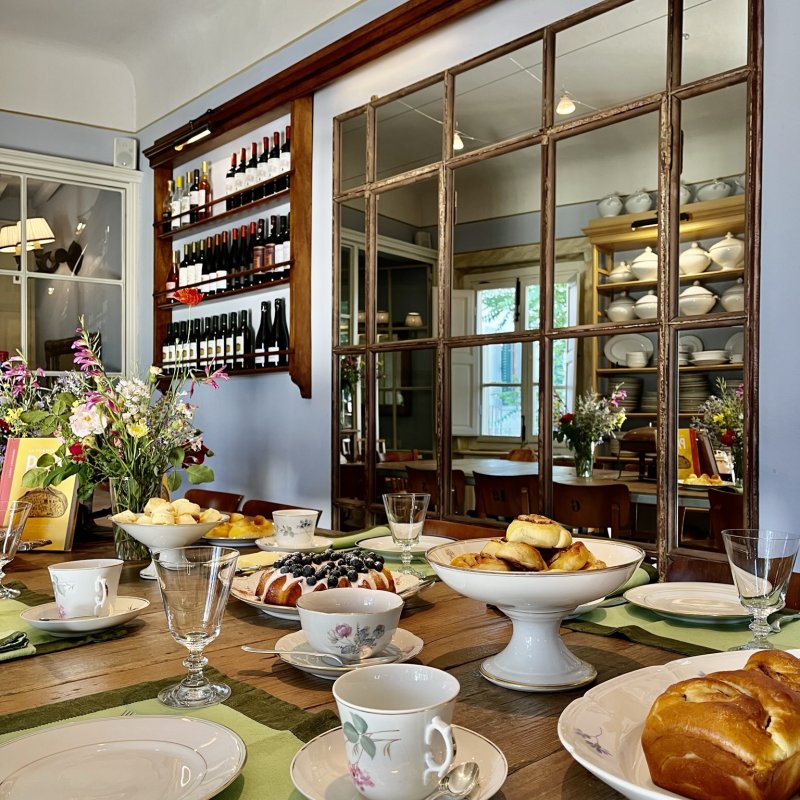 Private breakfast