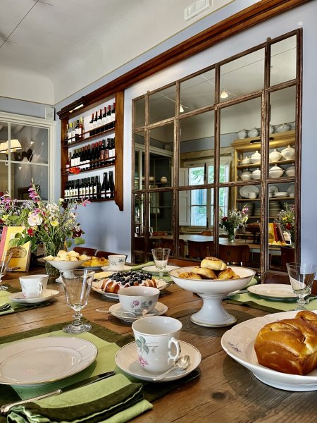 Private breakfast