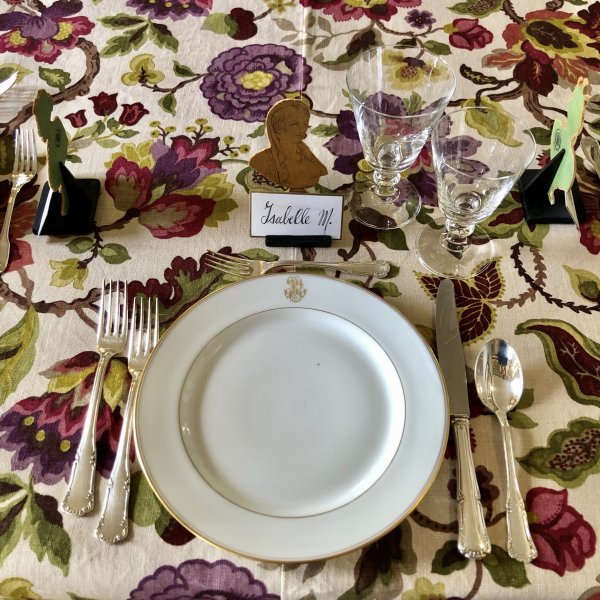 PRIVATE LUNCH