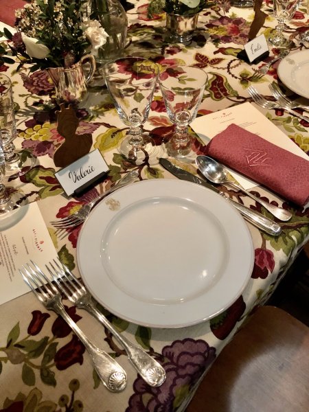 PRIVATE LUNCH