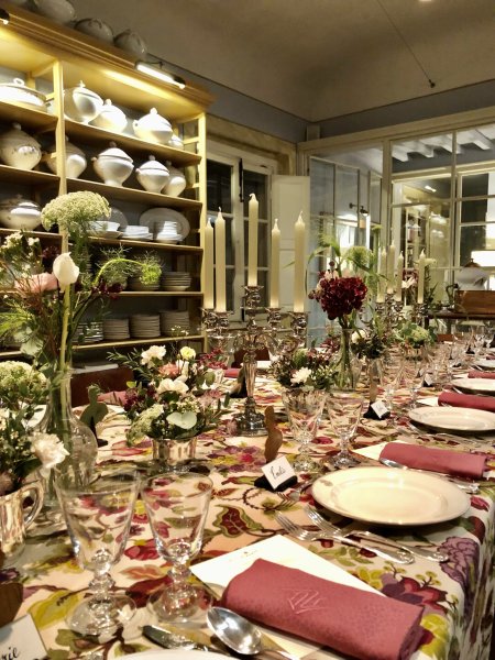 PRIVATE LUNCH