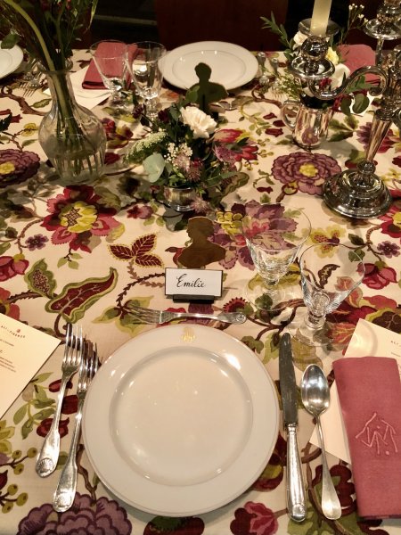 PRIVATE LUNCH