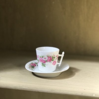 Set vintage da caffè con fiorellini