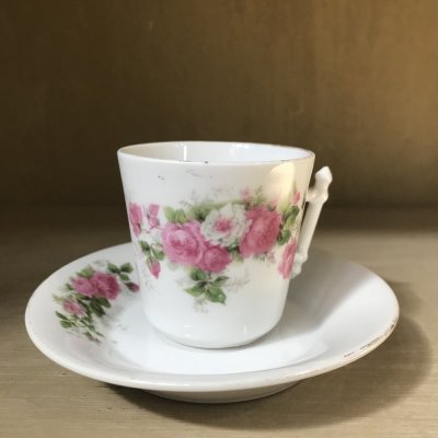 Set vintage da caffè con fiorellini