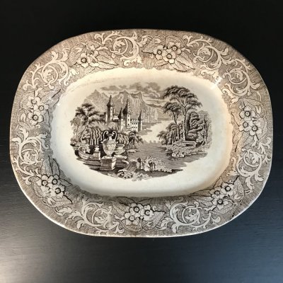 Vassoio vintage di forma rettangolare con paesaggio
