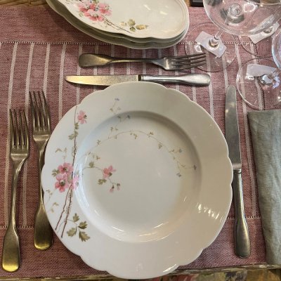 vintage table set decorated with peach flowers