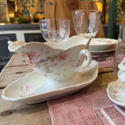 vintage table set decorated with peach flowers